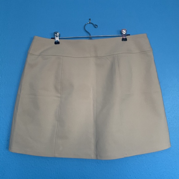 Express Super High Waisted Button (Snap) Front Utility Mini Skirt in Beige/Tan - Picture 2 of 8